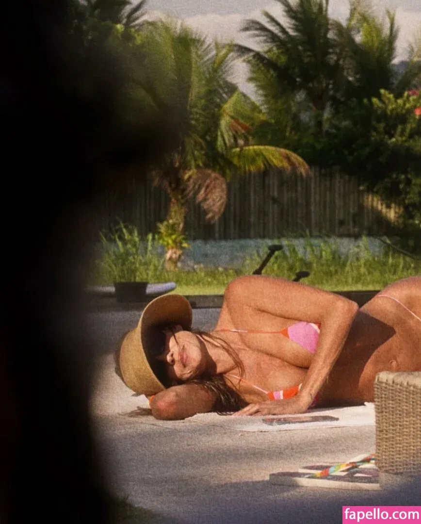 Deborah Secco / dedesecco Onlyfans Photo Gallery 