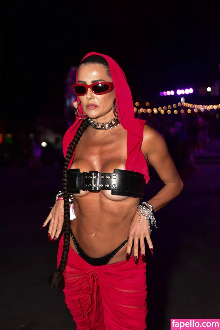 Deborah Secco / dedesecco Onlyfans Photo Gallery 