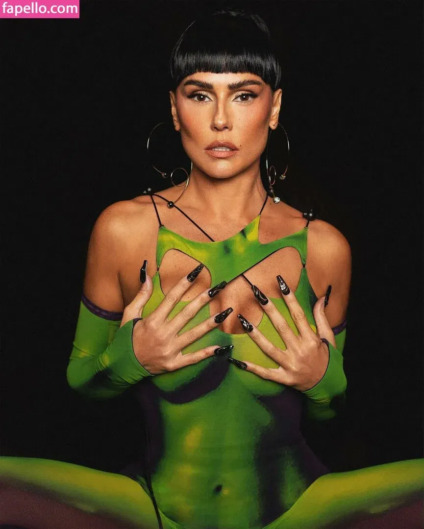 Deborah Secco / dedesecco Onlyfans Photo Gallery 