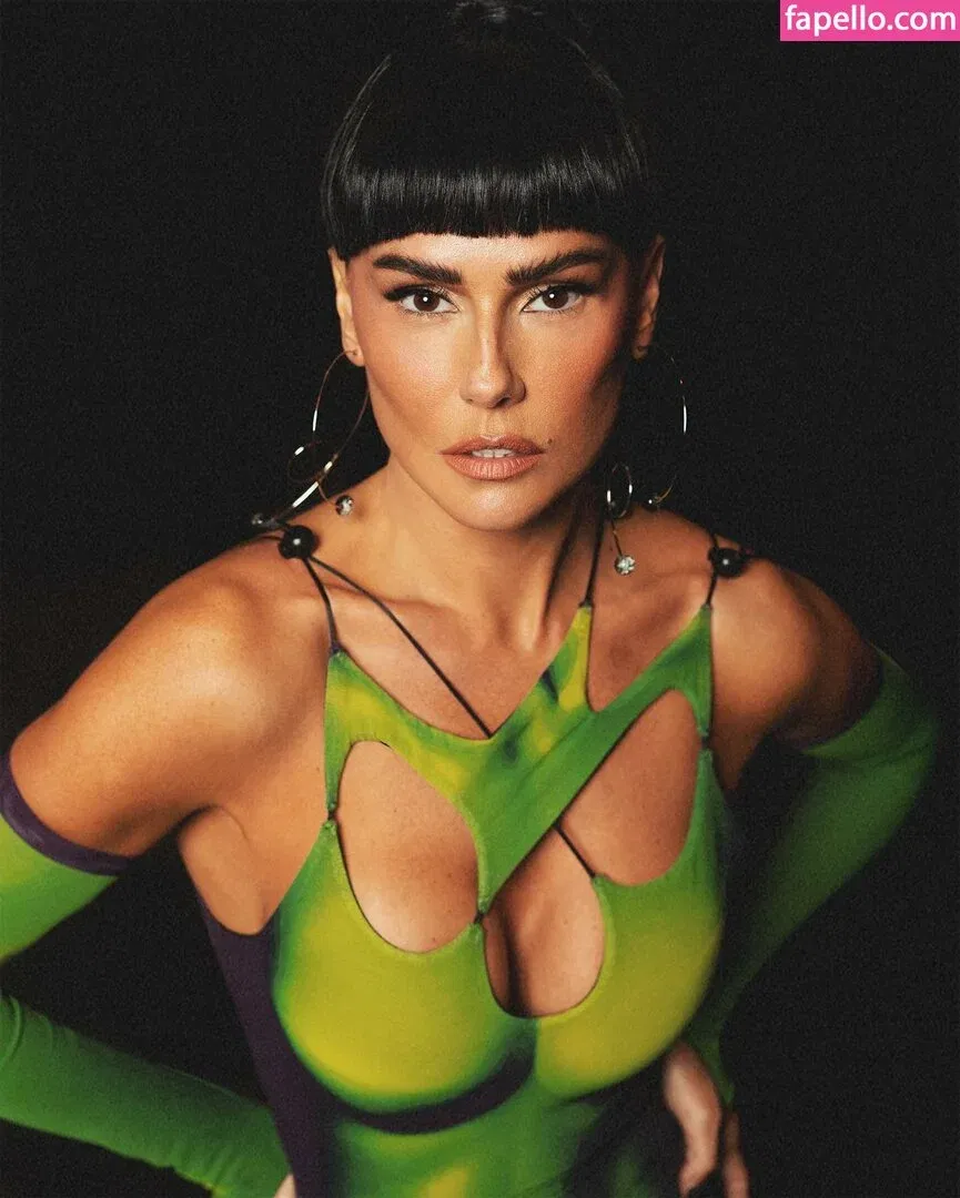 Deborah Secco / dedesecco Onlyfans Photo Gallery 