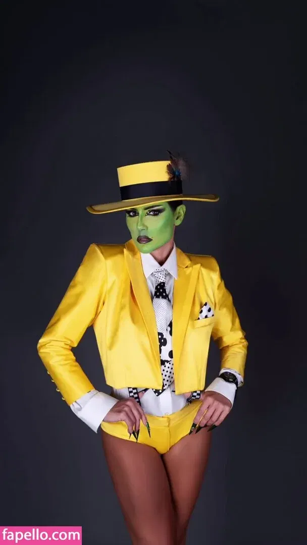 Deborah Secco / dedesecco Onlyfans Photo Gallery 