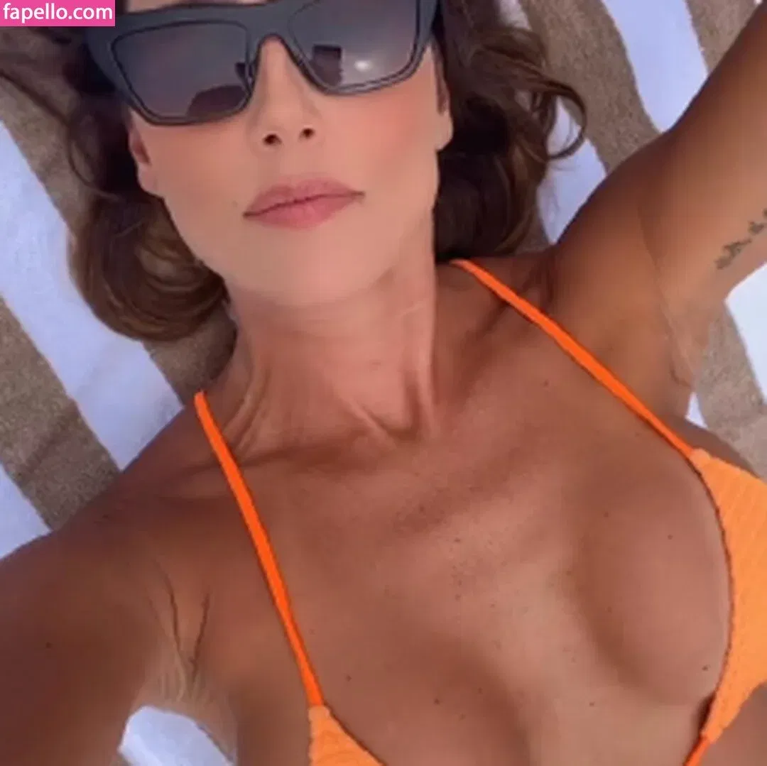 Deborah Secco / dedesecco Onlyfans Photo Gallery 