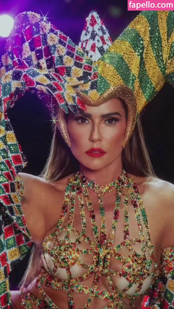 Deborah Secco / dedesecco Onlyfans Photo Gallery 