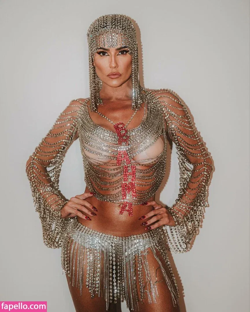 Deborah Secco / dedesecco Onlyfans Photo Gallery 