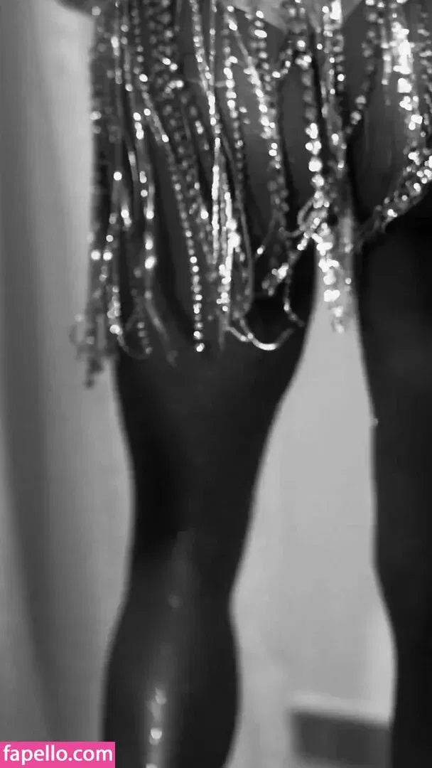 Deborah Secco / dedesecco Onlyfans Photo Gallery 