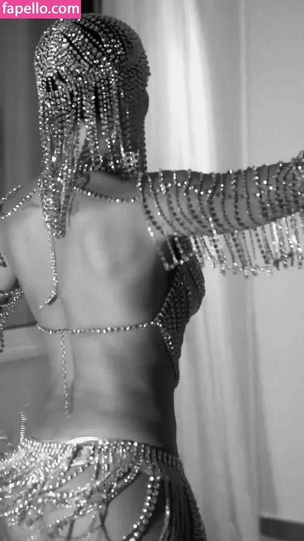 Deborah Secco / dedesecco Onlyfans Photo Gallery 