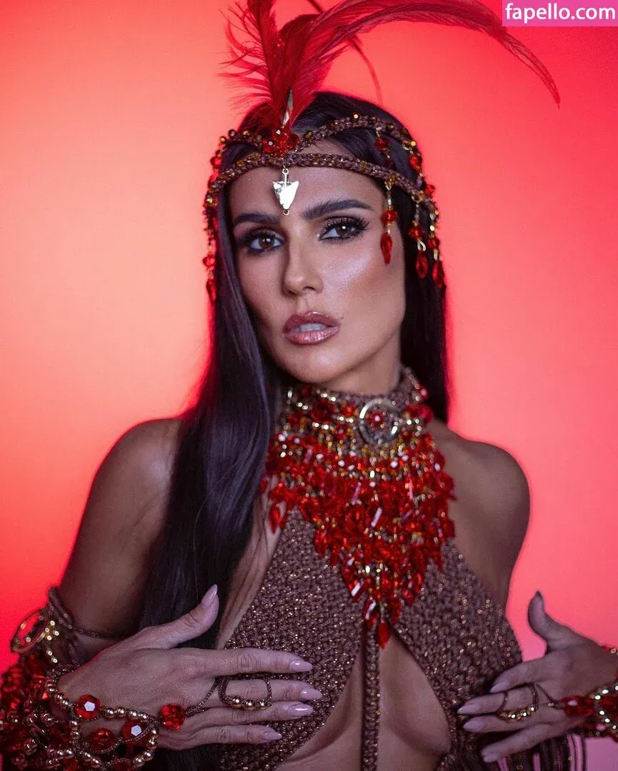 Deborah Secco / dedesecco Onlyfans Photo Gallery 