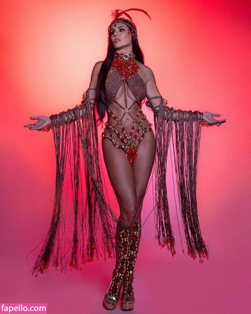 Deborah Secco / dedesecco Onlyfans Photo Gallery 