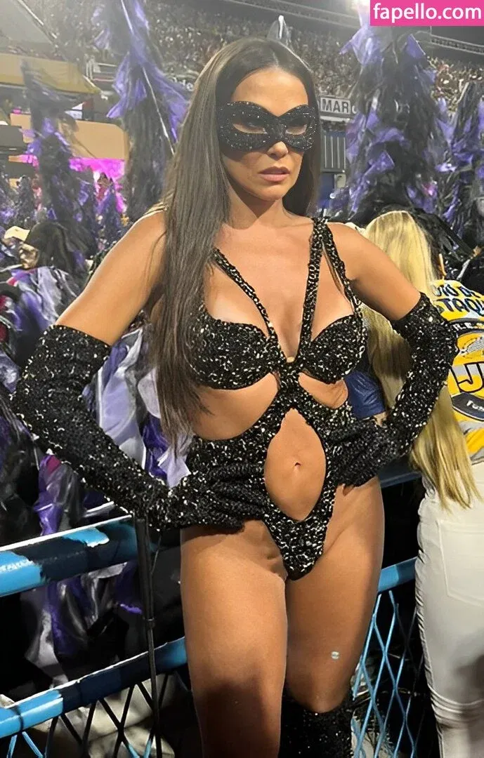 Deborah Secco / dedesecco Onlyfans Photo Gallery 