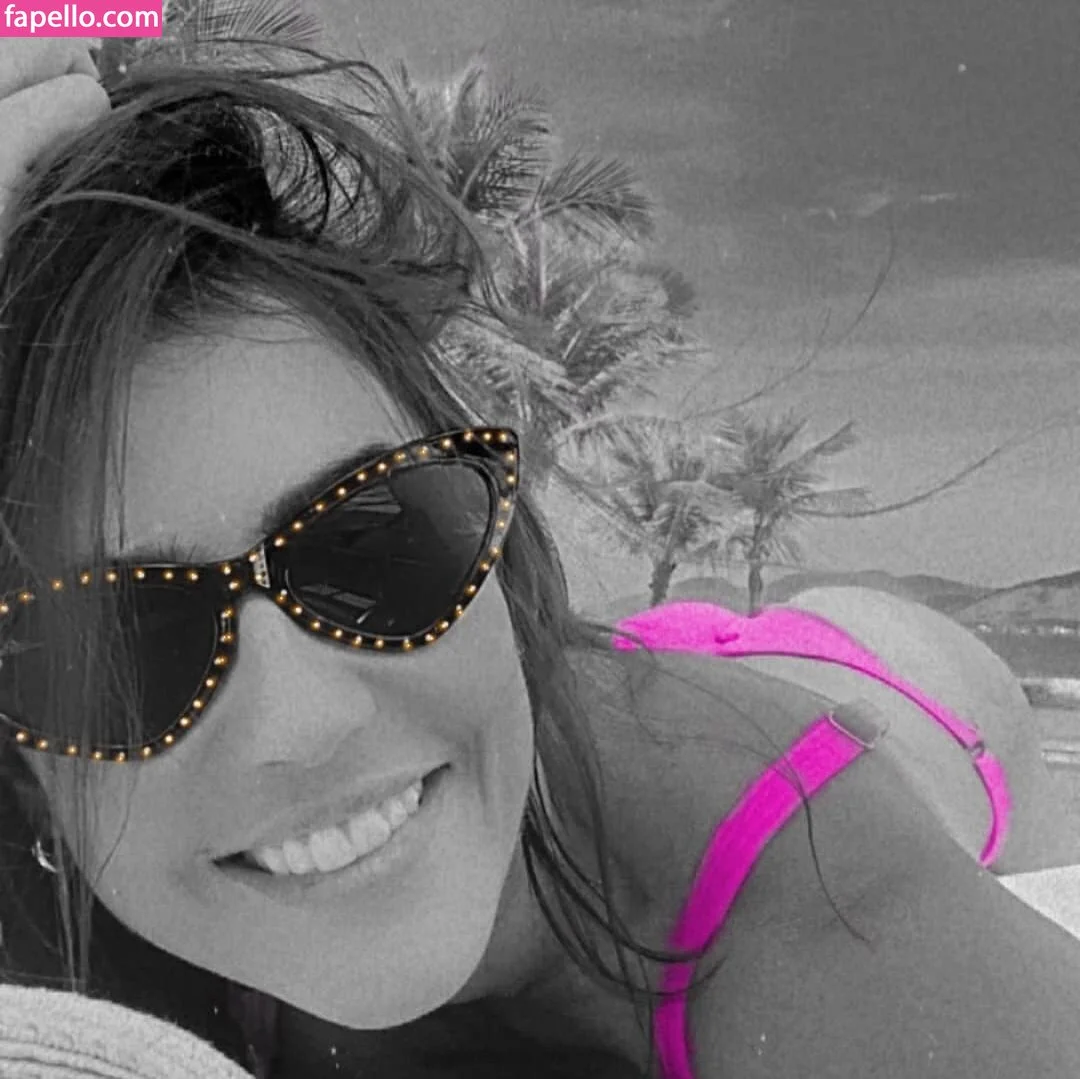 Deborah Secco / dedesecco Onlyfans Photo Gallery 