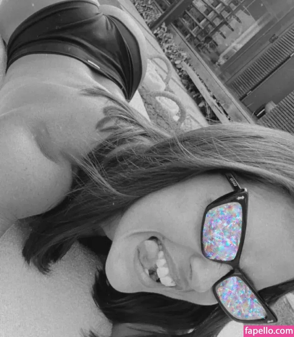 Deborah Secco / dedesecco Onlyfans Photo Gallery 