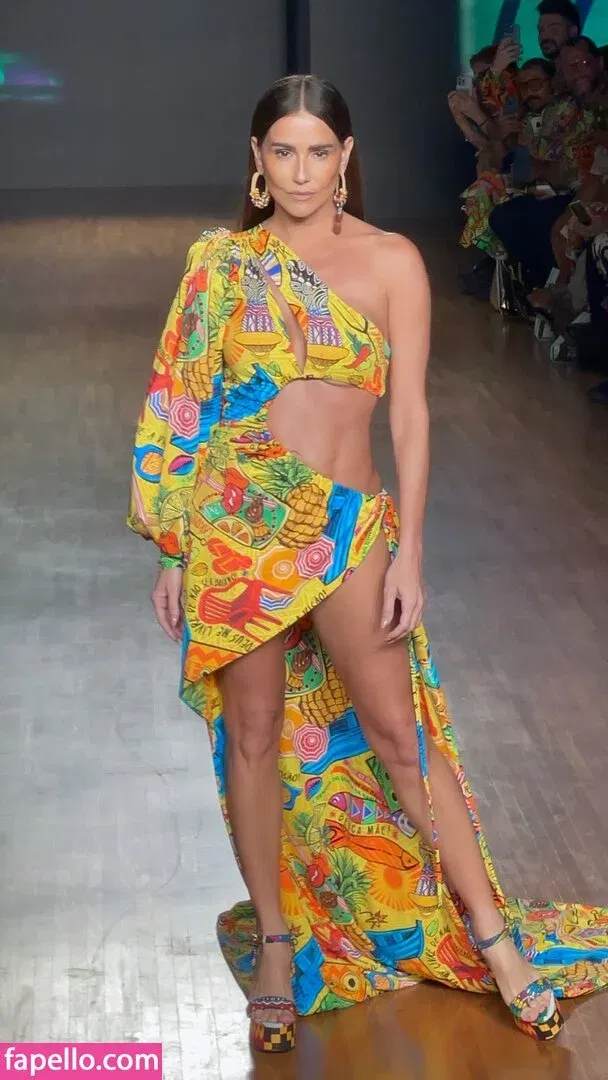 Deborah Secco / dedesecco Onlyfans Photo Gallery 