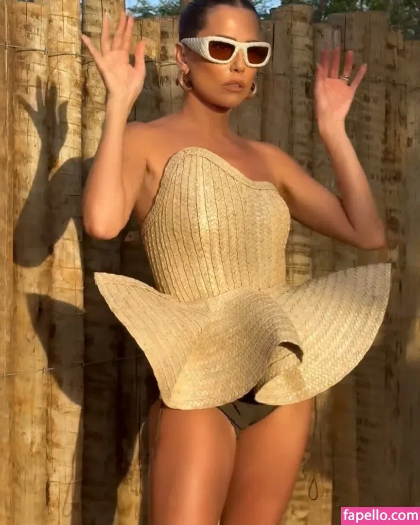 Deborah Secco / dedesecco Onlyfans Photo Gallery 