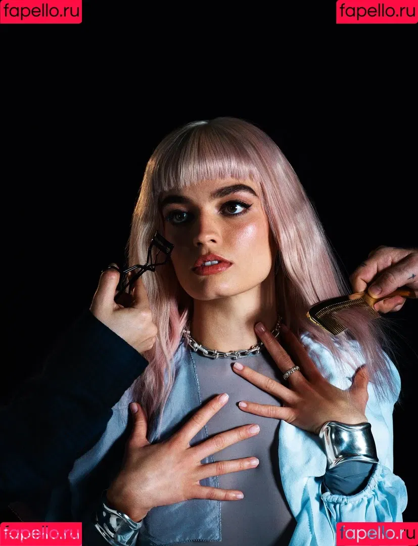 Emma Mackey / Sex Education Flaunt magazine shoot / emmatmackey Onlyfans Photo Gallery 