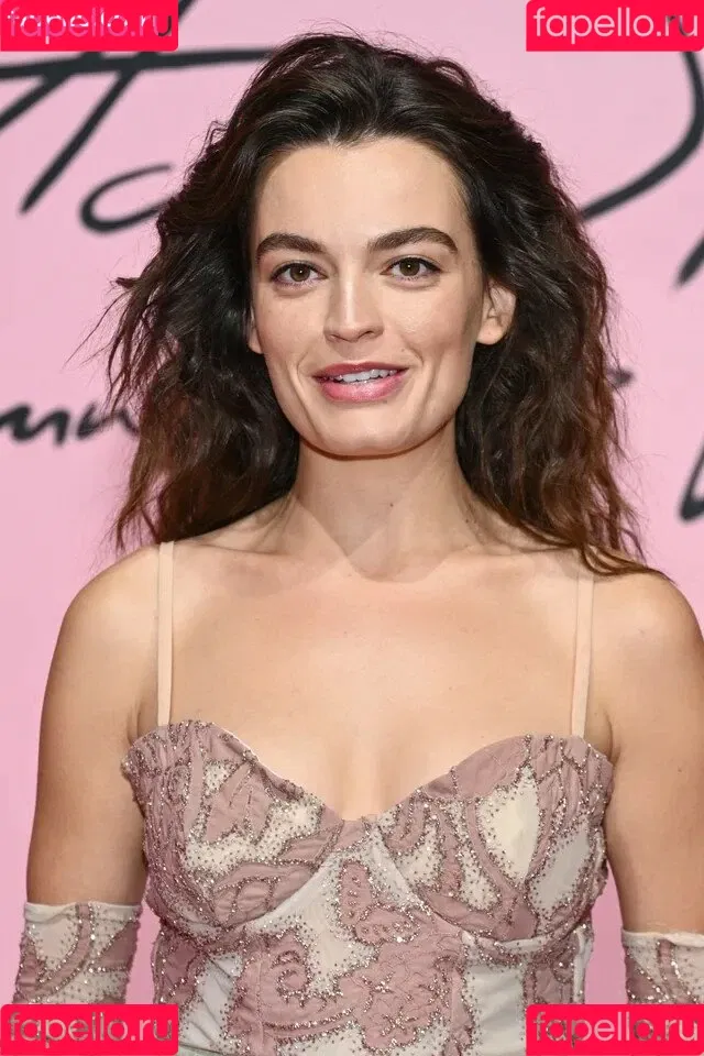 Emma Mackey / Sex Education Flaunt magazine shoot / emmatmackey Onlyfans Photo Gallery 
