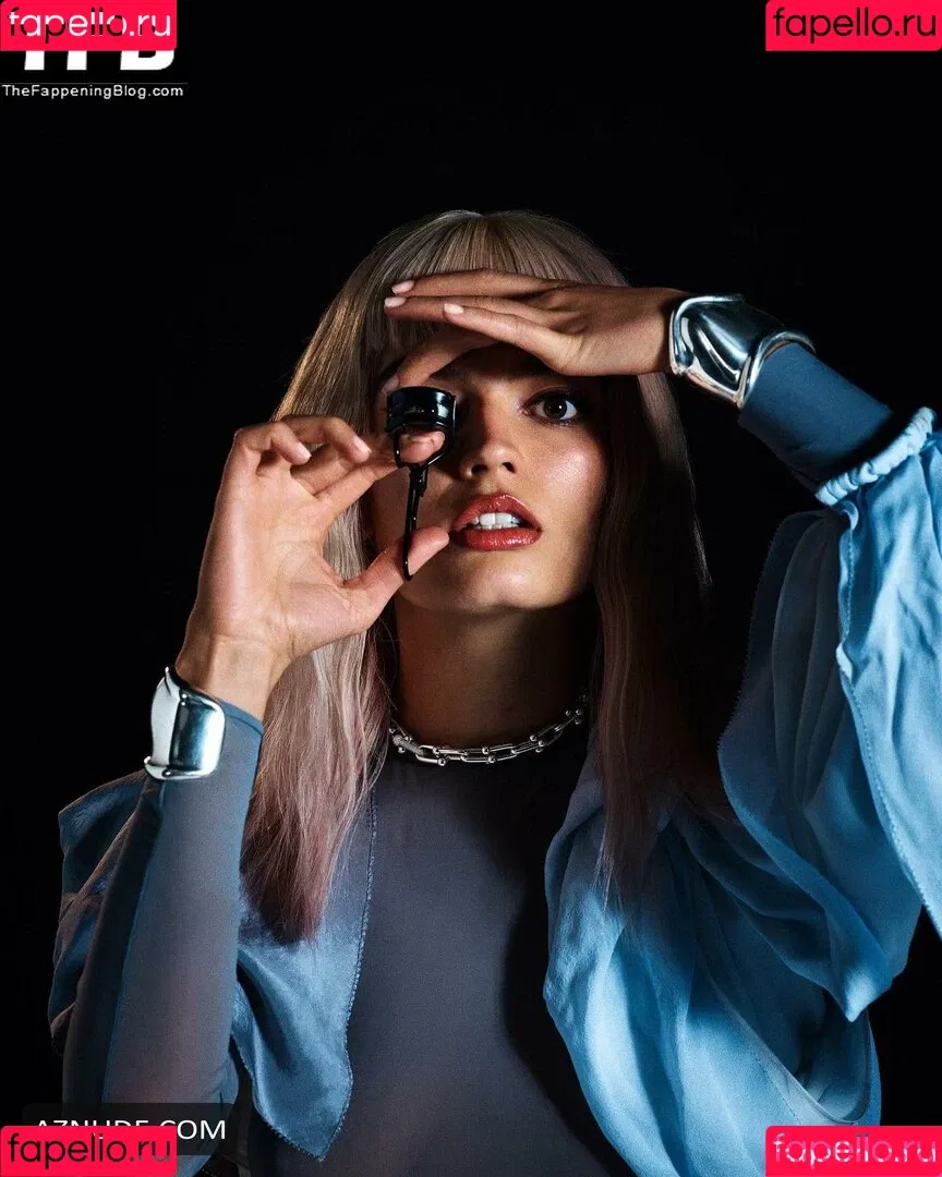 Emma Mackey / Sex Education Flaunt magazine shoot / emmatmackey Onlyfans Photo Gallery 