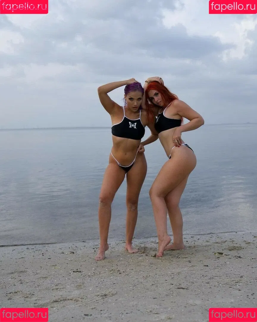 Alicia Atout & Salina de la Renta / Frenemies / notfriends Onlyfans Photo Gallery 