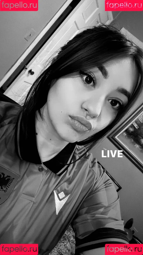 Bananabrea / bananabreaa Onlyfans Photo Gallery 