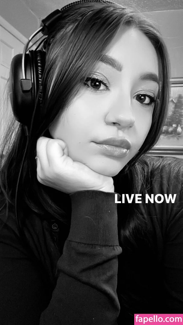 Bananabrea / bananabreaa Onlyfans Photo Gallery 