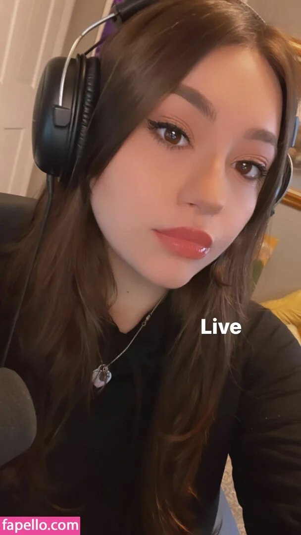 Bananabrea / bananabreaa Onlyfans Photo Gallery 