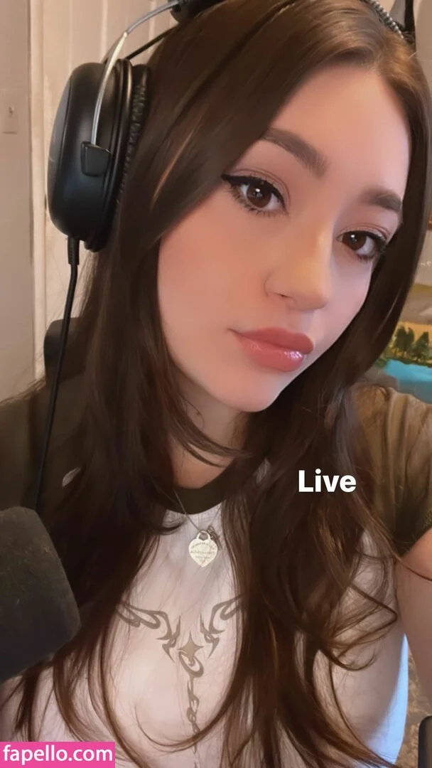 Bananabrea / bananabreaa Onlyfans Photo Gallery 