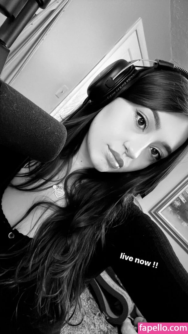 Bananabrea / bananabreaa Onlyfans Photo Gallery 