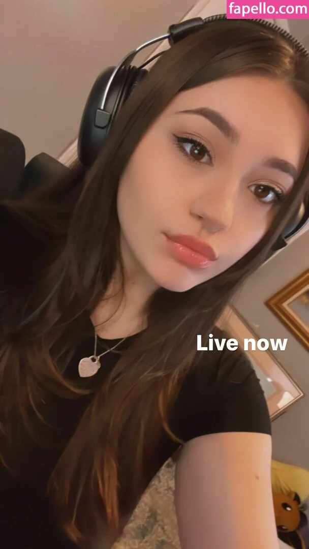 Bananabrea / bananabreaa Onlyfans Photo Gallery 