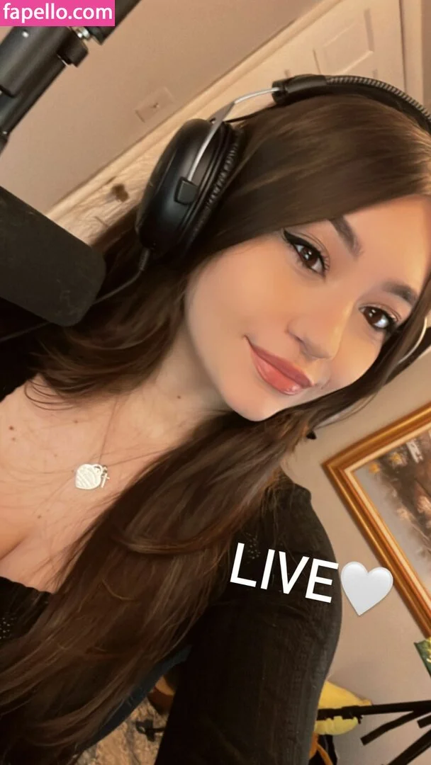 Bananabrea / bananabreaa Onlyfans Photo Gallery 