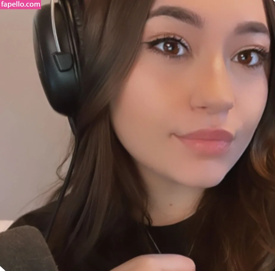 Bananabrea / bananabreaa Onlyfans Photo Gallery 