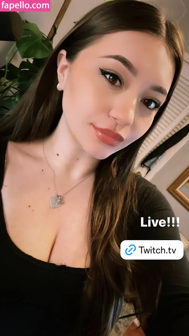 Bananabrea / bananabreaa Onlyfans Photo Gallery 