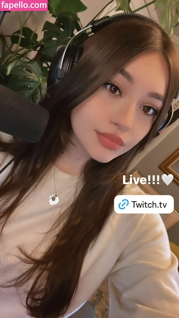 Bananabrea / bananabreaa Onlyfans Photo Gallery 