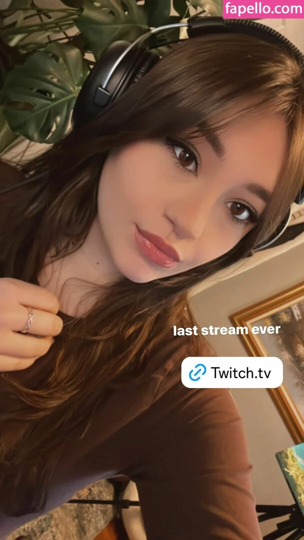 Bananabrea / bananabreaa Onlyfans Photo Gallery 