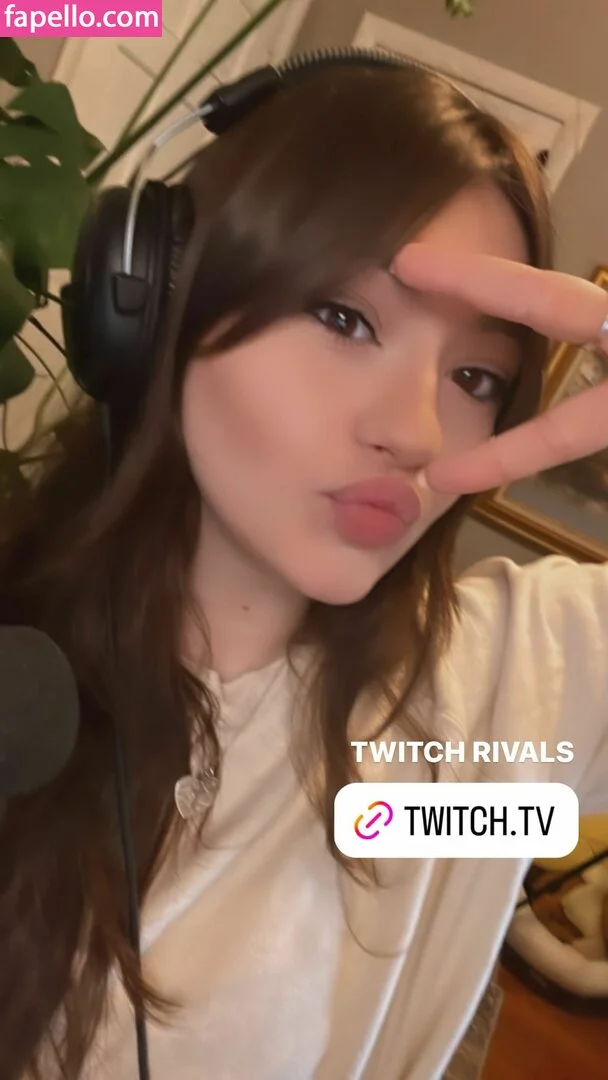 Bananabrea / bananabreaa Onlyfans Photo Gallery 