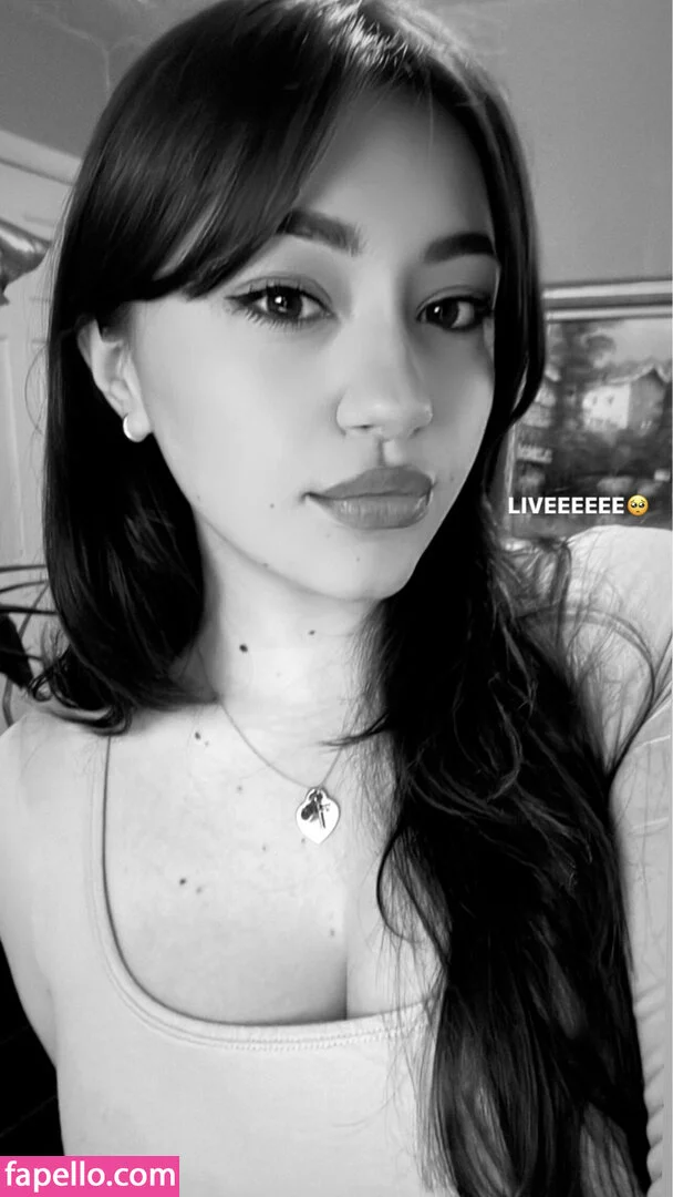 Bananabrea / bananabreaa Onlyfans Photo Gallery 