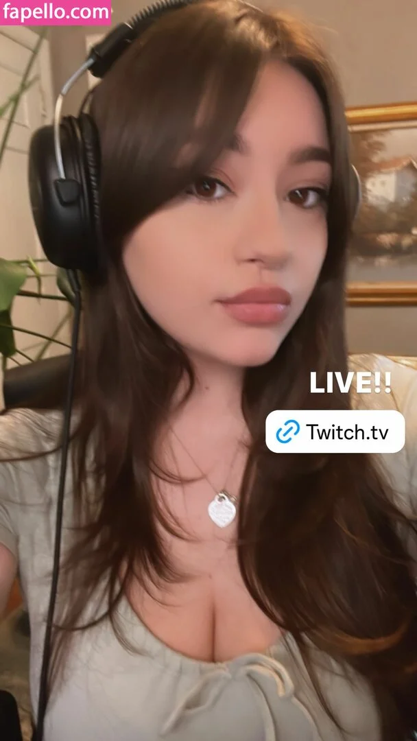 Bananabrea / bananabreaa Onlyfans Photo Gallery 