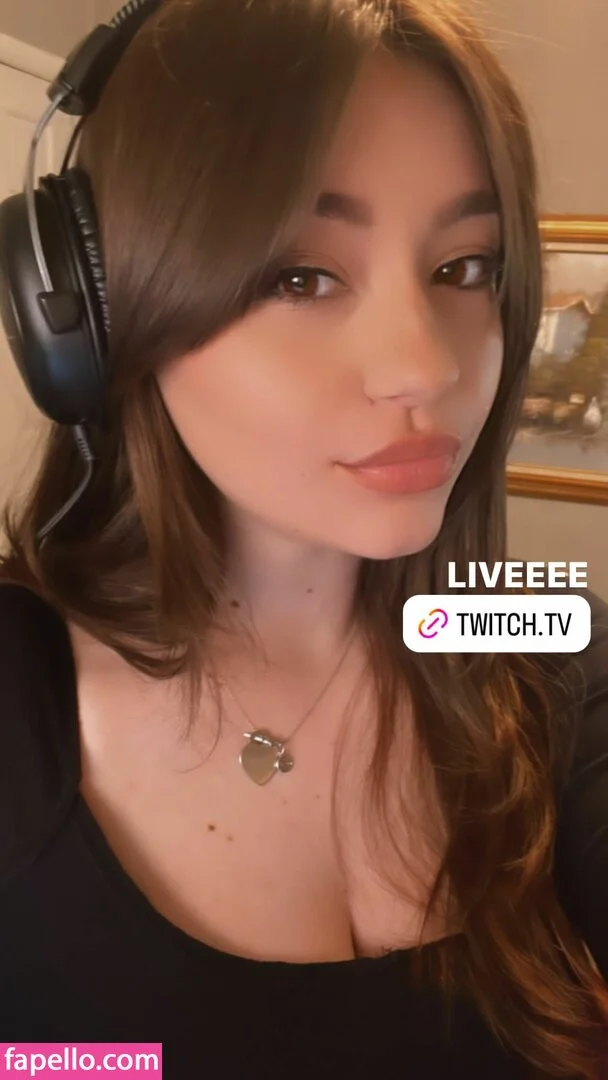 Bananabrea / bananabreaa Onlyfans Photo Gallery 