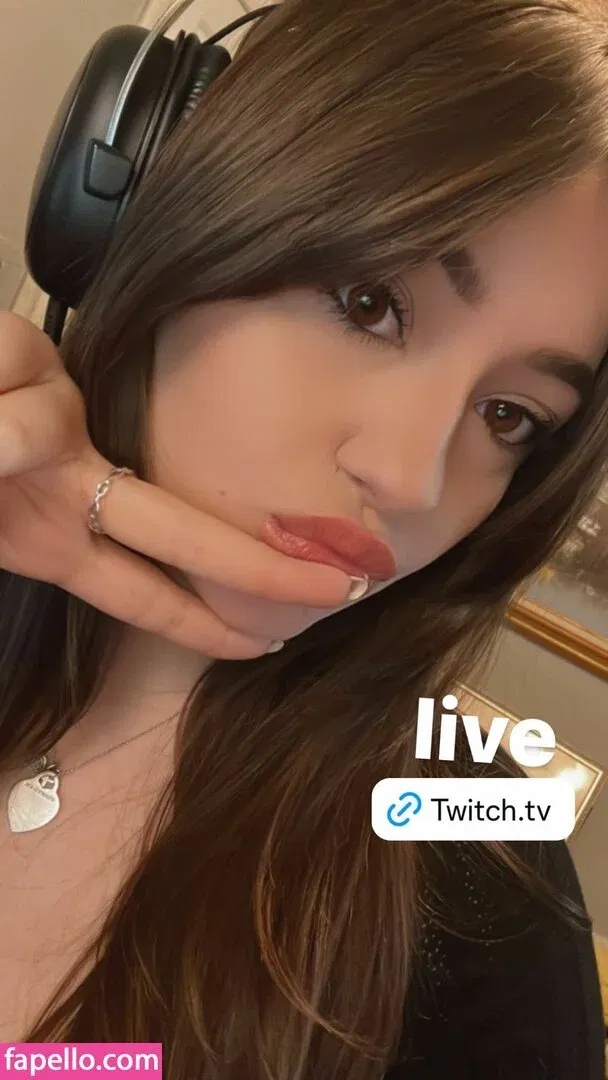 Bananabrea / bananabreaa Onlyfans Photo Gallery 