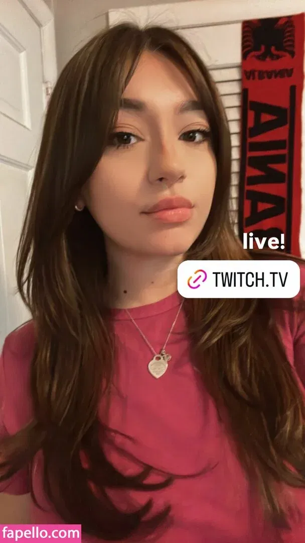 Bananabrea / bananabreaa Onlyfans Photo Gallery 