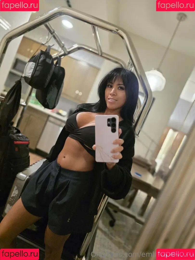 ember4ever / embersnowsfw Onlyfans Photo Gallery 