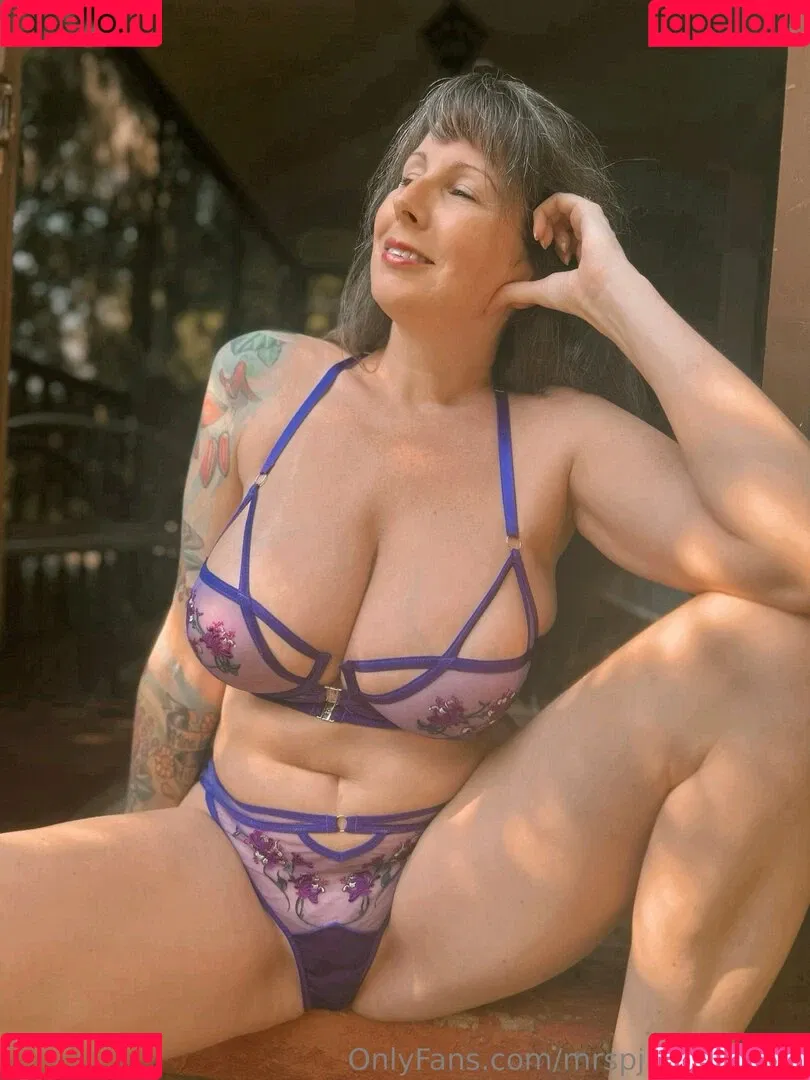 Mrs PJHaverstock / mrspjhaverstock / mrspjhaverstock3 Onlyfans Photo Gallery 