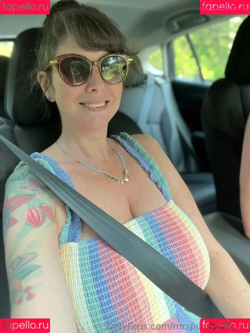 Mrs PJHaverstock / mrspjhaverstock / mrspjhaverstock3 Onlyfans Photo Gallery 