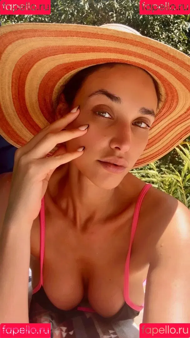 Debora Nascimento / Débora Nascimento / debranascimento Onlyfans Photo Gallery 