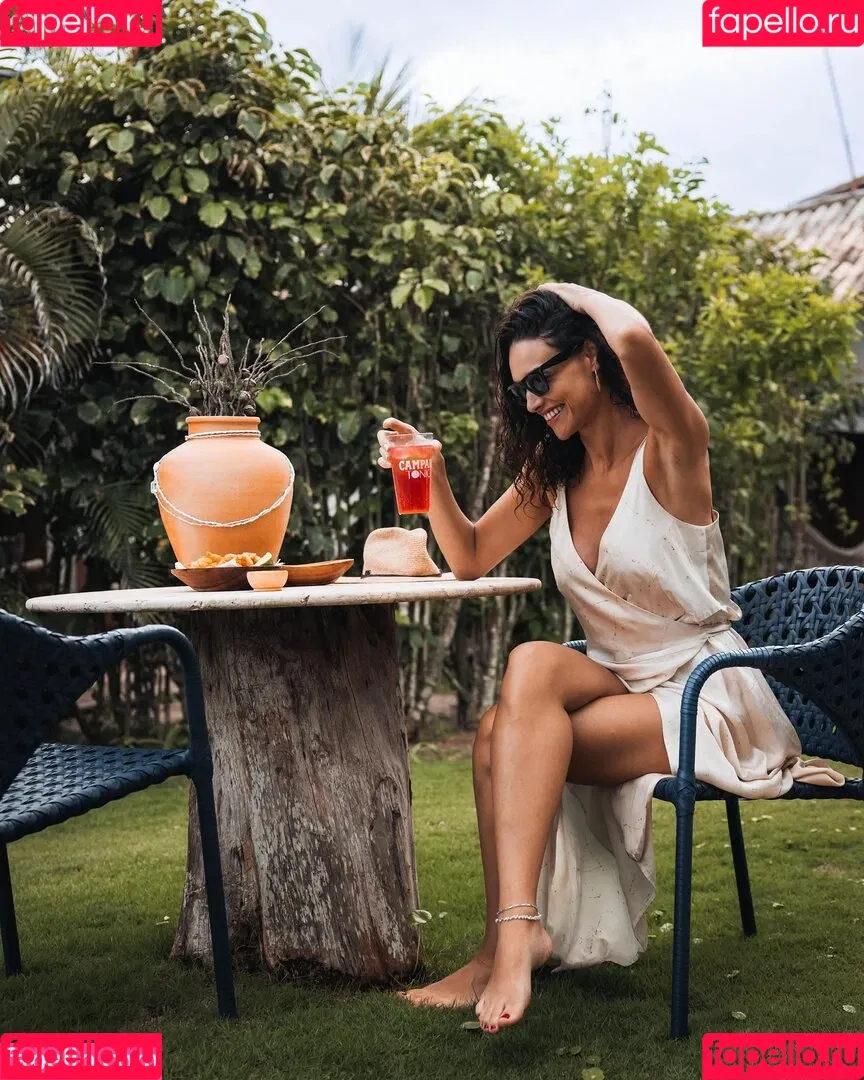 Debora Nascimento / Débora Nascimento / debranascimento Onlyfans Photo Gallery 