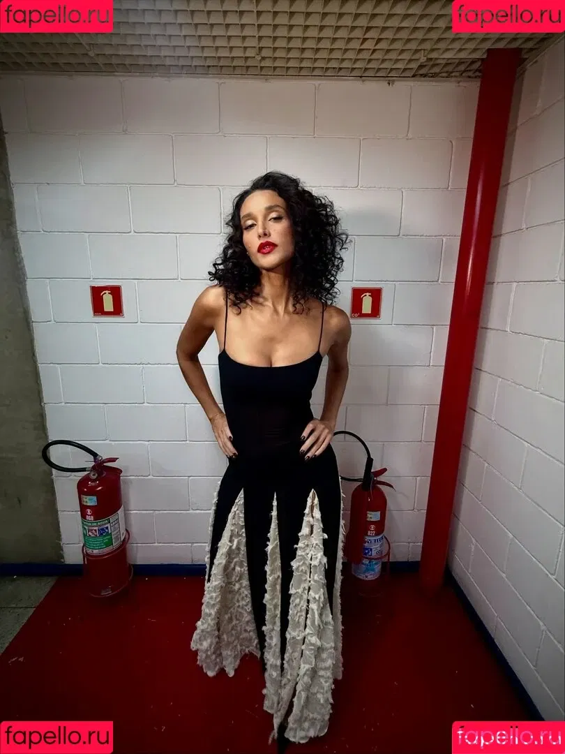 Debora Nascimento / Débora Nascimento / debranascimento Onlyfans Photo Gallery 