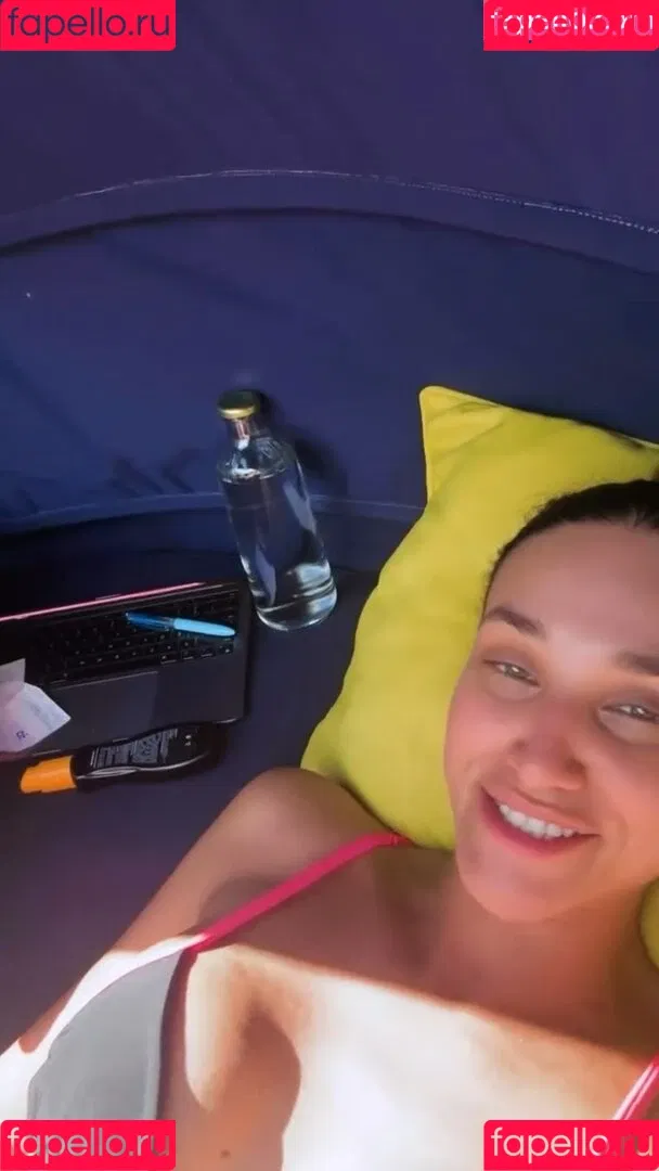 Debora Nascimento / Débora Nascimento / debranascimento Onlyfans Photo Gallery 
