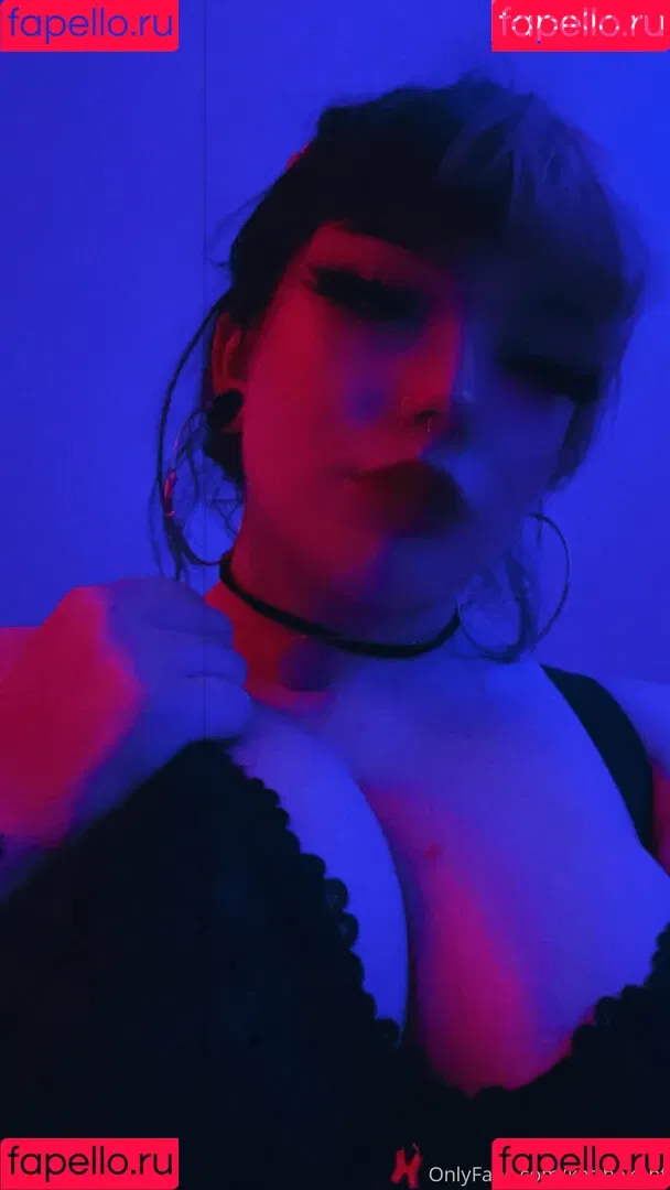 KatTheKunt / katthemilfykunt Onlyfans Photo Gallery 