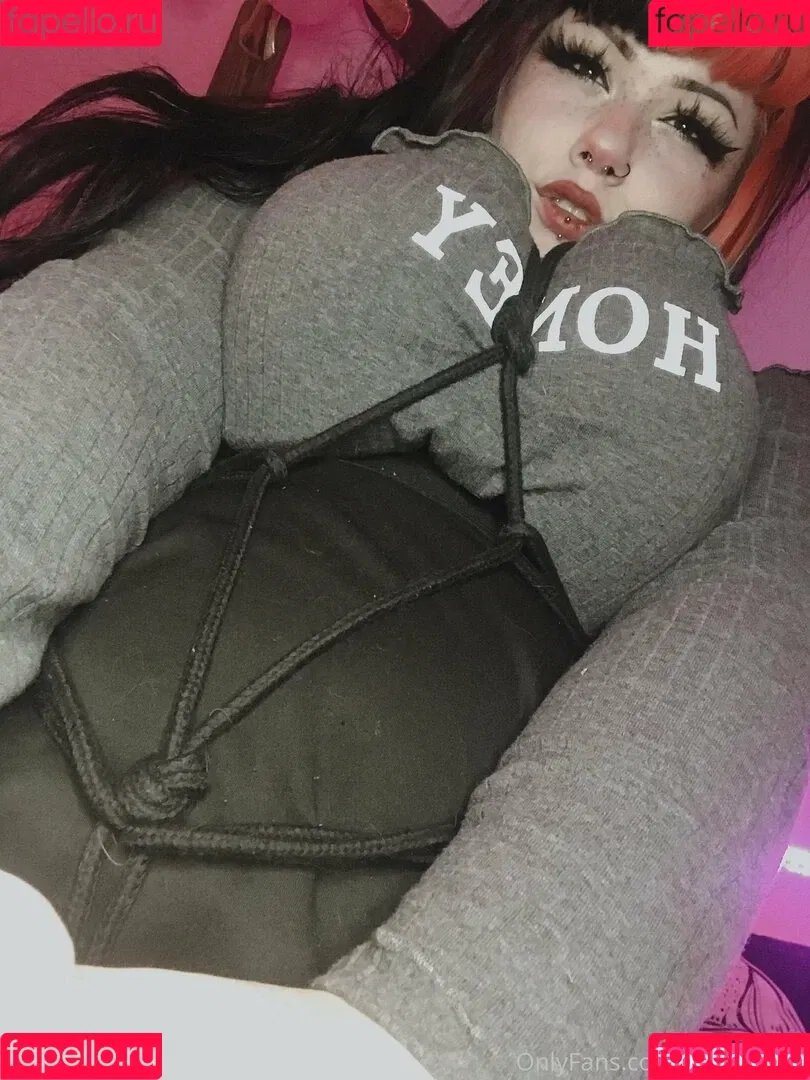 KatTheKunt / katthemilfykunt Onlyfans Photo Gallery 