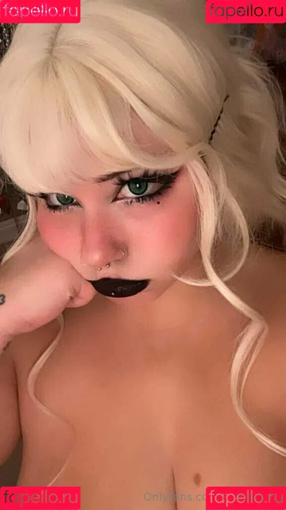 KatTheKunt / katthemilfykunt Onlyfans Photo Gallery 