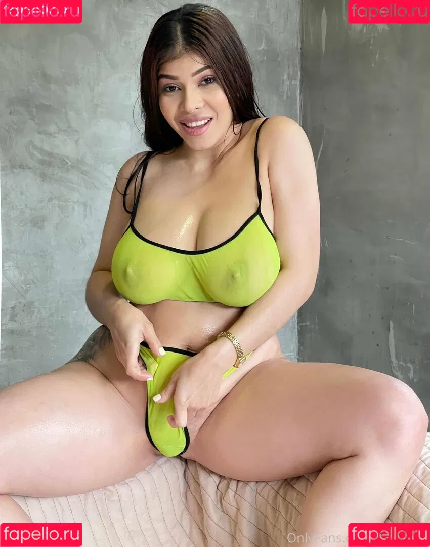 Lexyanne / lexi_aaane Onlyfans Photo Gallery 
