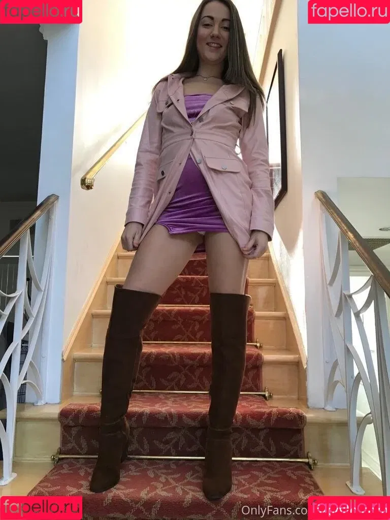 Lily Adams / adamslily / lily.adams Onlyfans Photo Gallery 